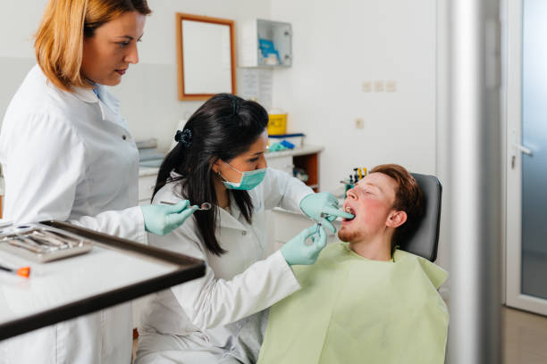 Best Emergency Treatment for Dental Infections or Abscesses in Avodo Heights, CA